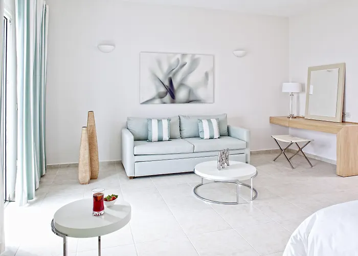 Delight Boutique - Small Luxury Of The World (adults Only)